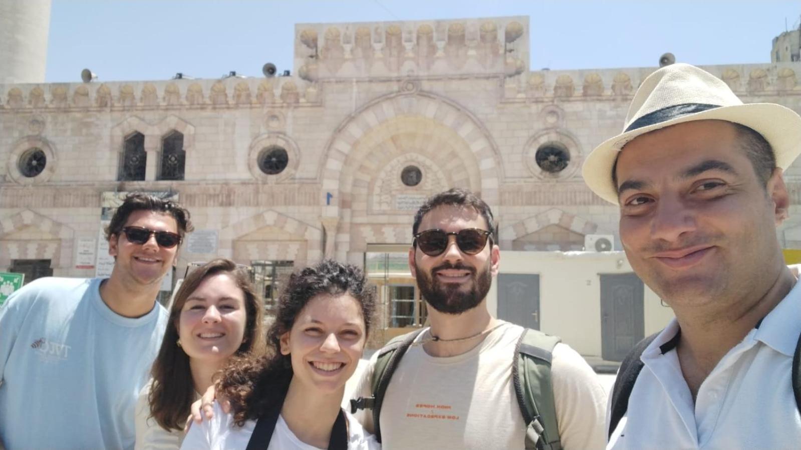 Layaali Amman Airport Pickup Hostel Bagian luar foto