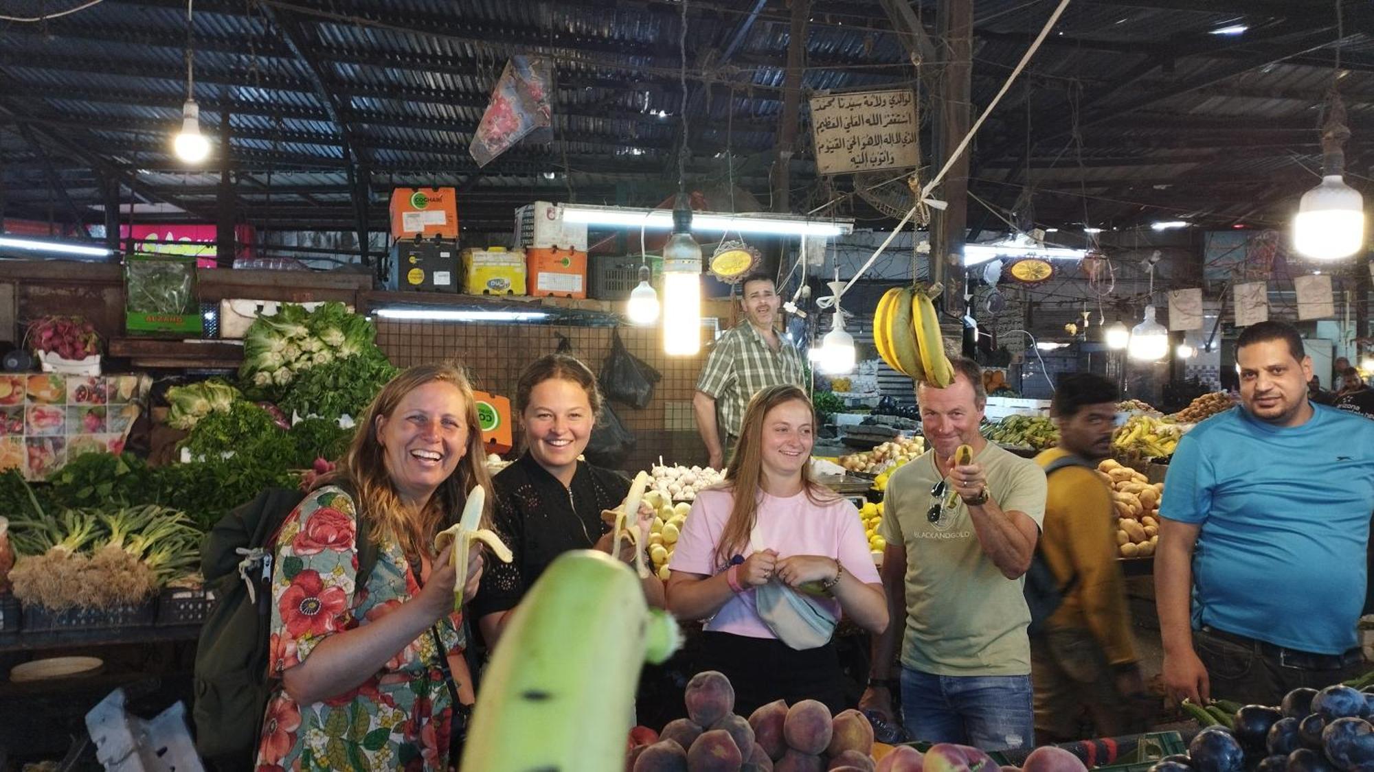 Layaali Amman Airport Pickup Hostel Bagian luar foto